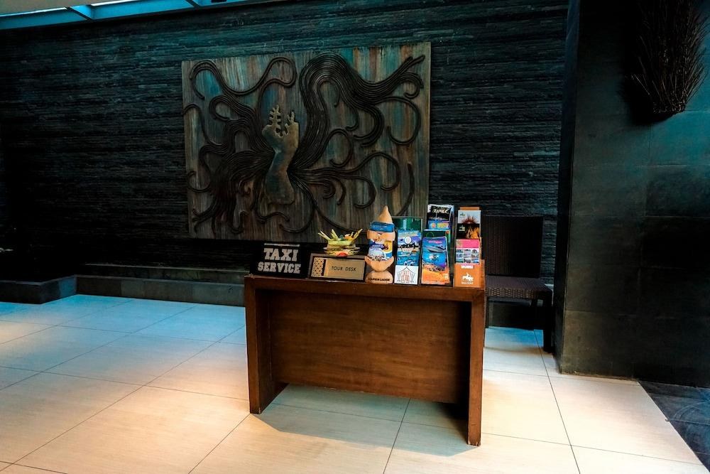 Solaris Hotel Kuta photo 4