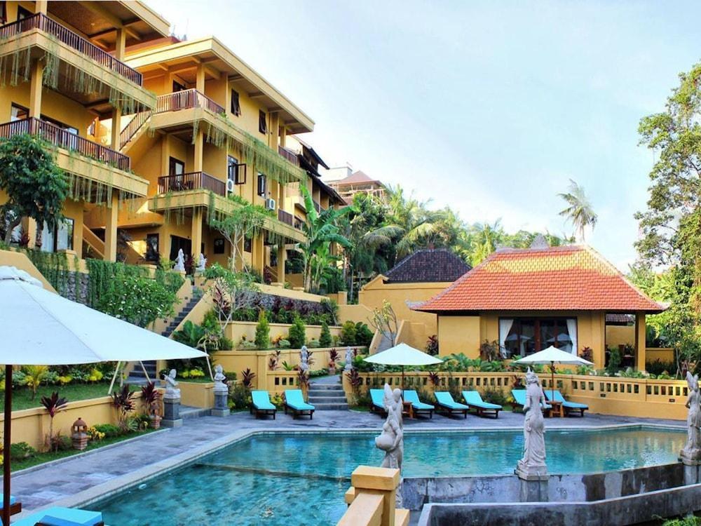 SRI BUNGALOWS photo 2