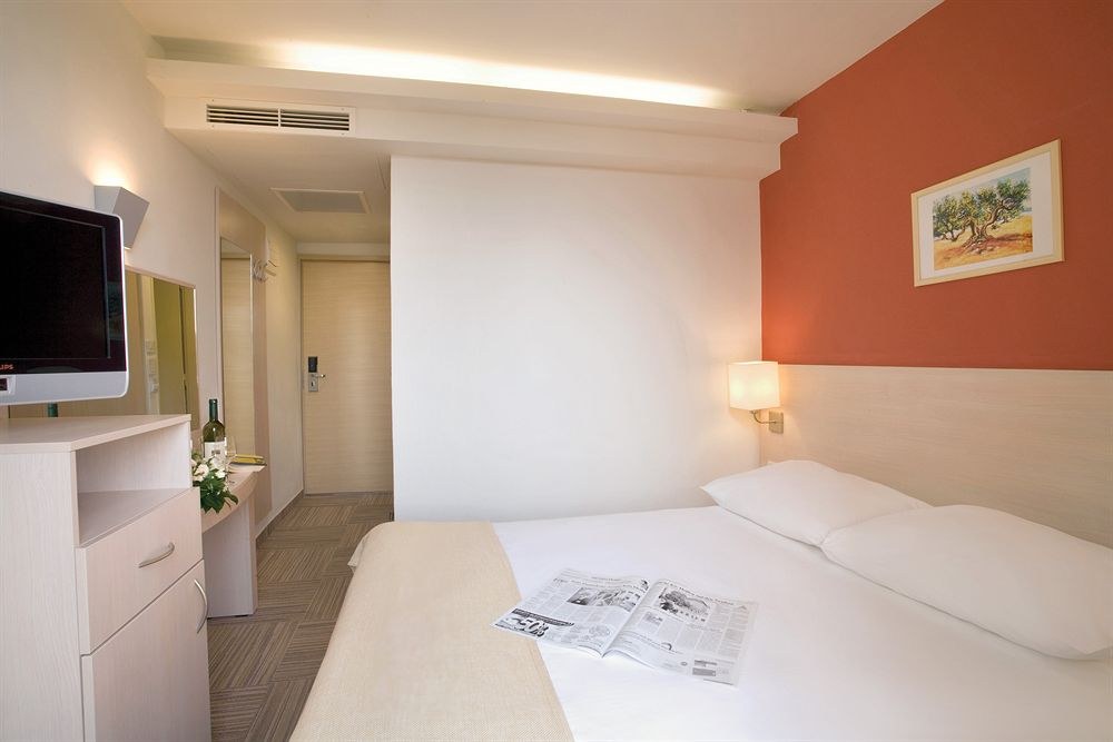 HOTEL VALAMAR CRYSTAL