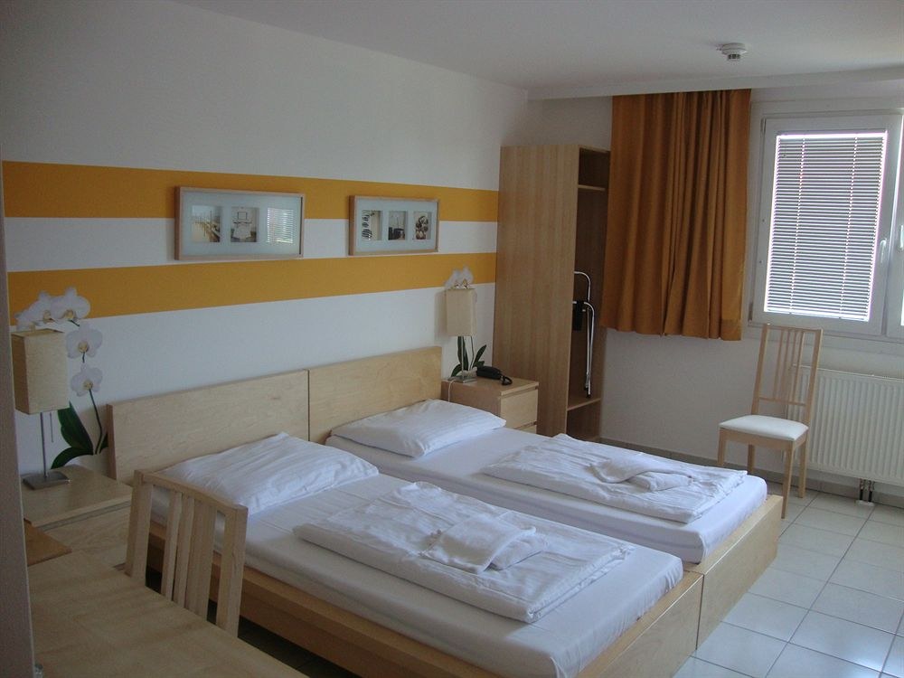 LENAS DONAU HOTEL photo 1