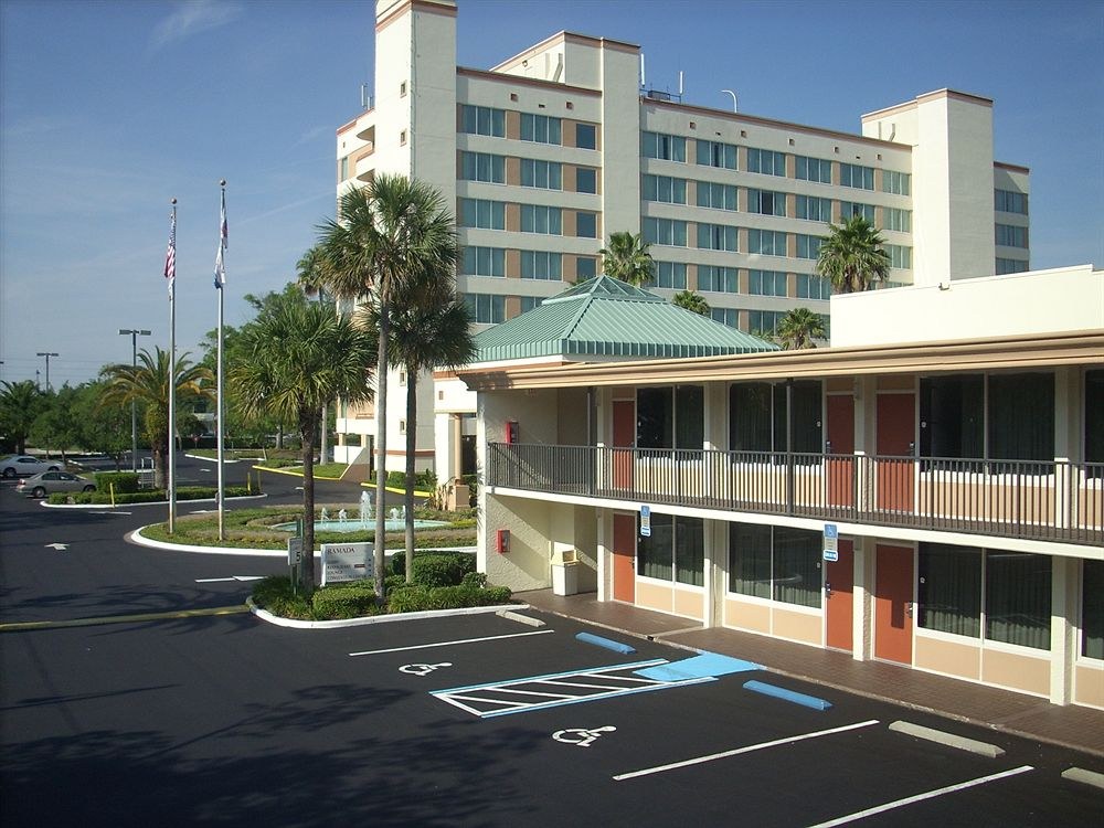 RAMADA GATEWAY