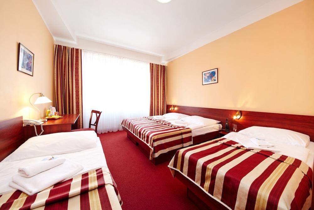 HOTEL METROPOLITAN photo 4