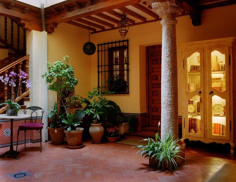 ALMUNIA DE SAN MIGUEL photo 1