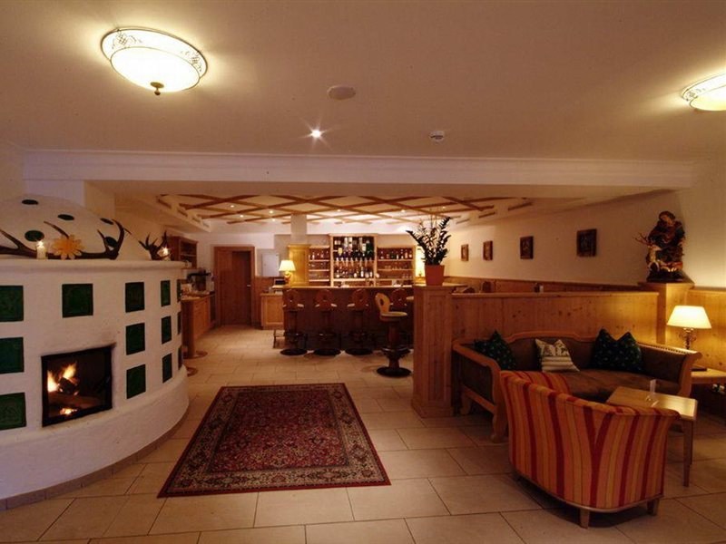 ALPINE RESORTHOTEL SCHWEBEBAHN photo 2