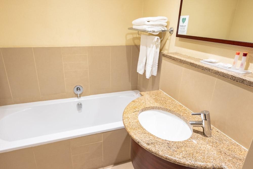 CITY LODGE JOHANNESBURG AIRPORT BARBARA ROAD photo 4