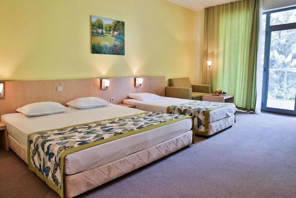 Golden Beach Park Hotel photo 2