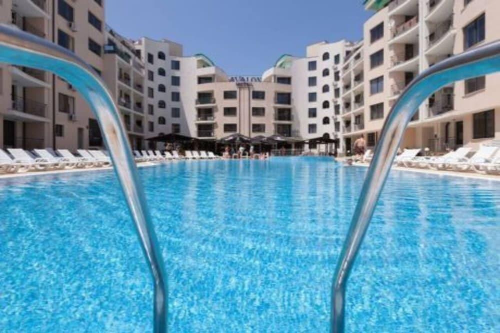 AVALON HOTEL APARTMENTS