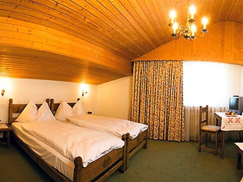 Hotel Parsenn photo 1