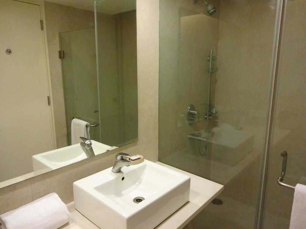 MINERVA GRAND photo 2
