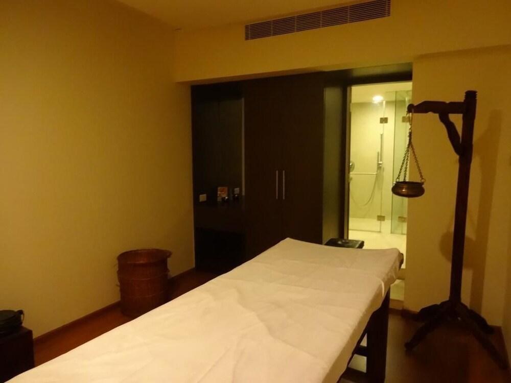 MINERVA GRAND photo 3