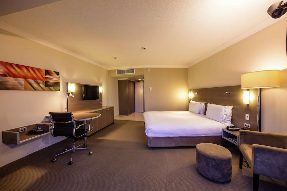 DoubleTree by Hilton Cairns photo 3