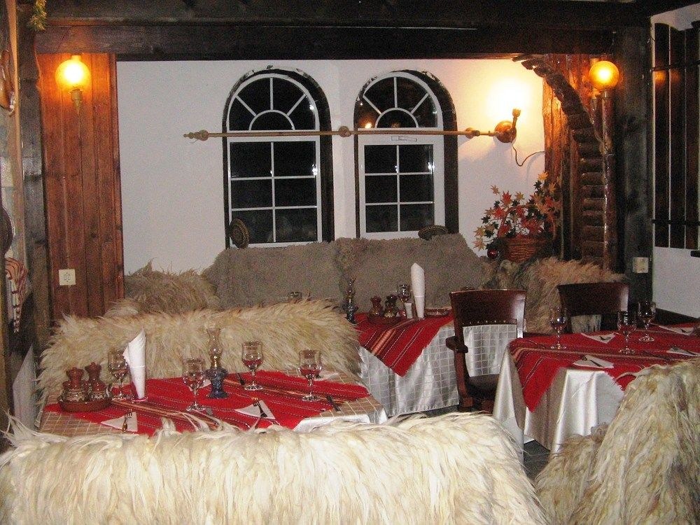 CHATEAU HOTEL photo 2