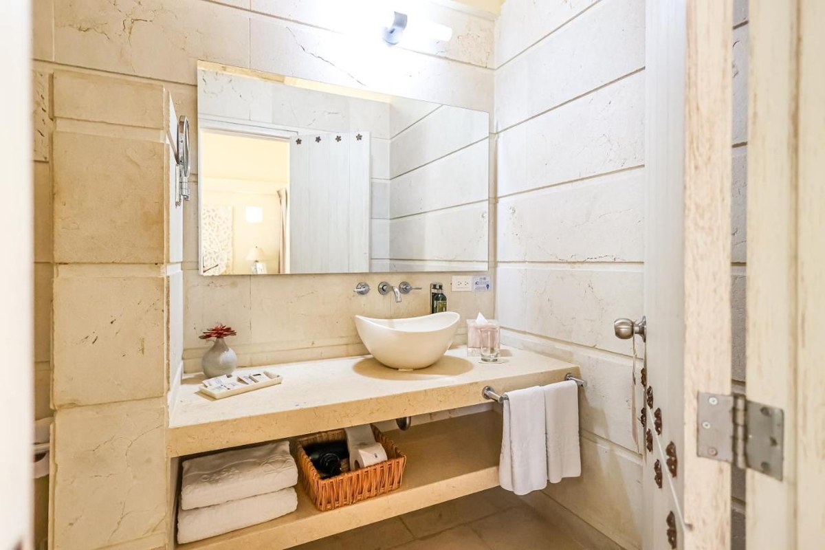 CASA CANABAL BY FARANDA BOUTIQUE photo 4