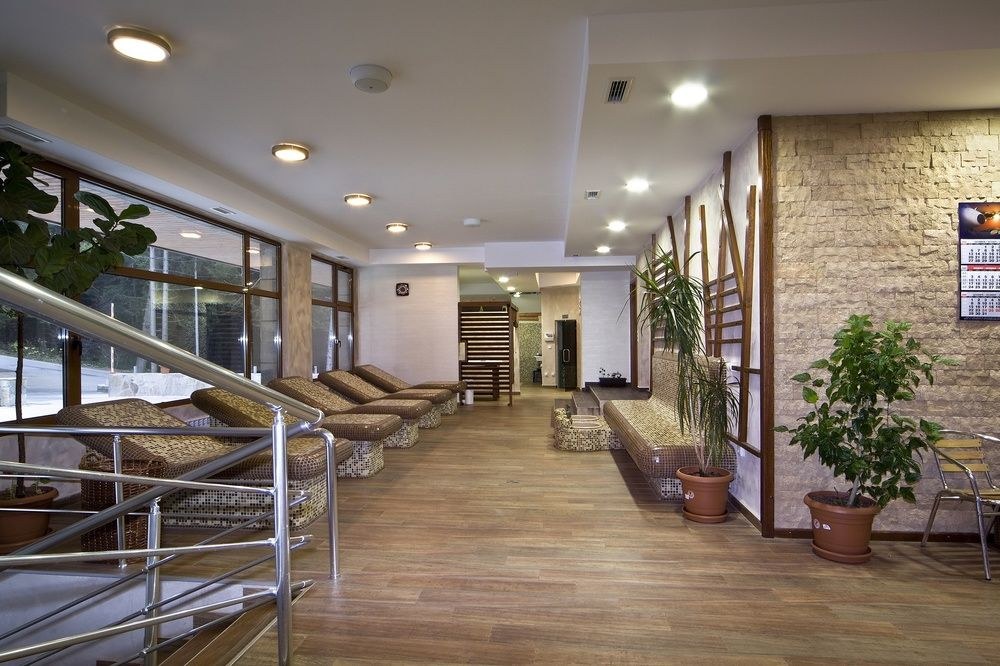 CLUB YANAKIEV