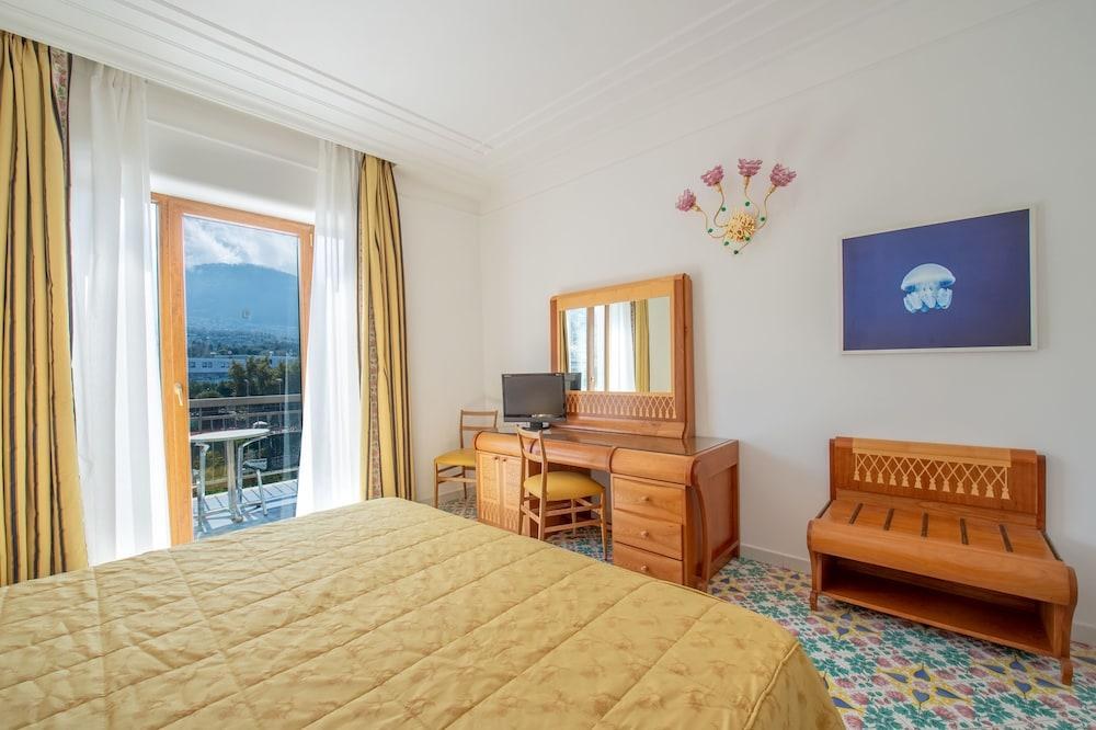 GRAND HOTEL FLORA photo 4