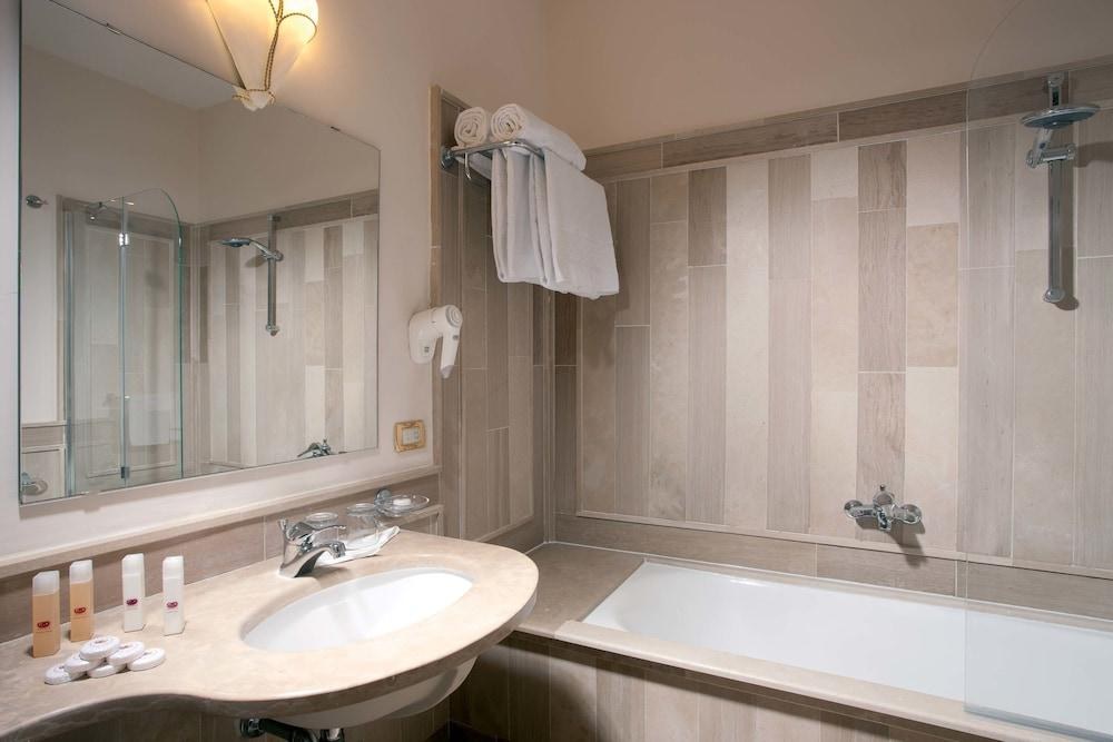 GRAND HOTEL NASTRO AZZURRO & OCCHIO MARINO RESORT photo 3