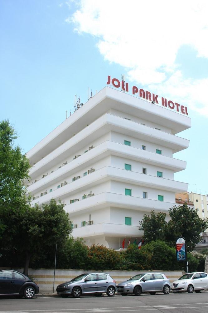 JOLI PARK photo 3