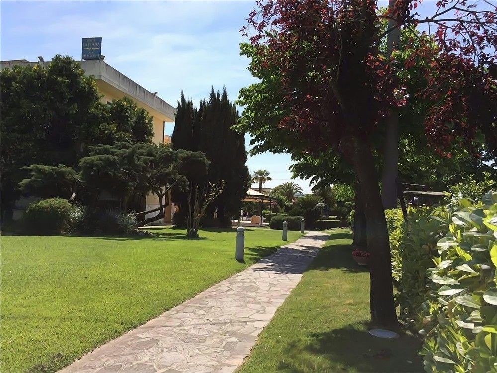 LA PIANA photo 1