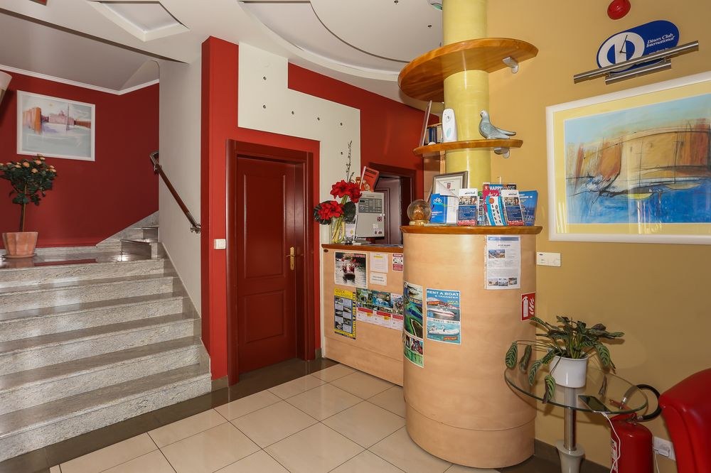 APARTHOTEL ASTORIA photo 1