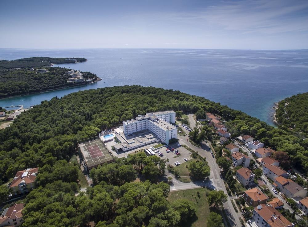 HOTEL PULA photo 2