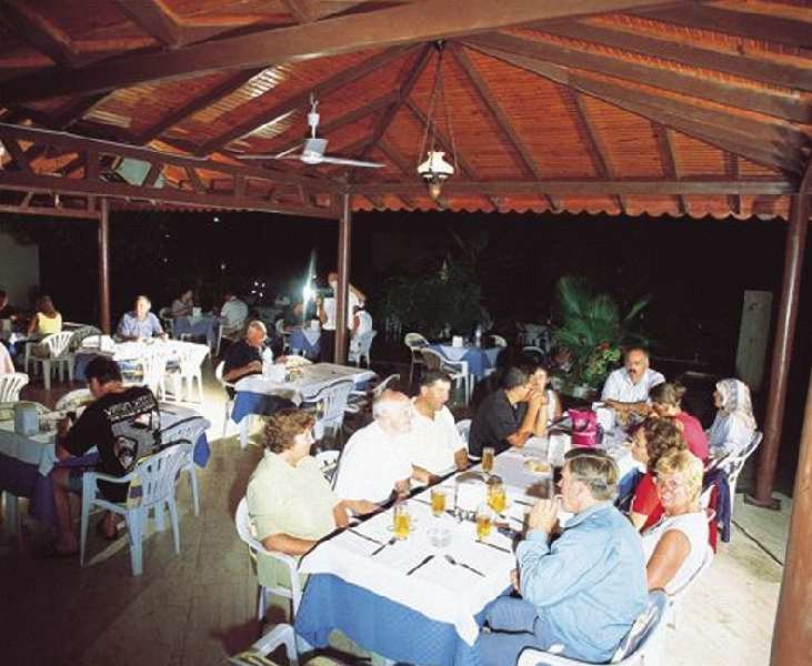 HOTEL KERVAN photo 3
