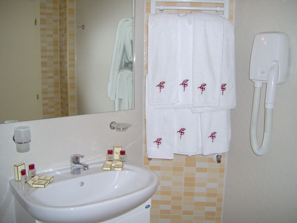EVELINA PALACE HOTEL