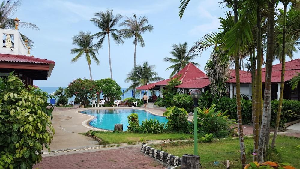 CHAWENG RESORT photo 2