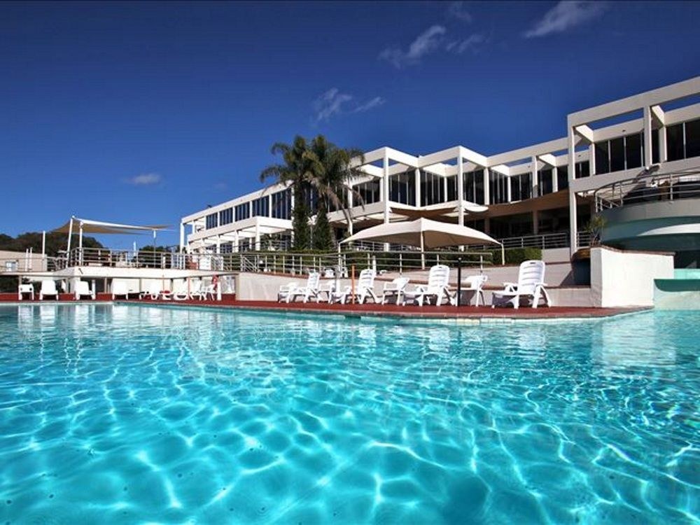 ABSOLUTE BEACHFRONT OPAL COVE RESORT