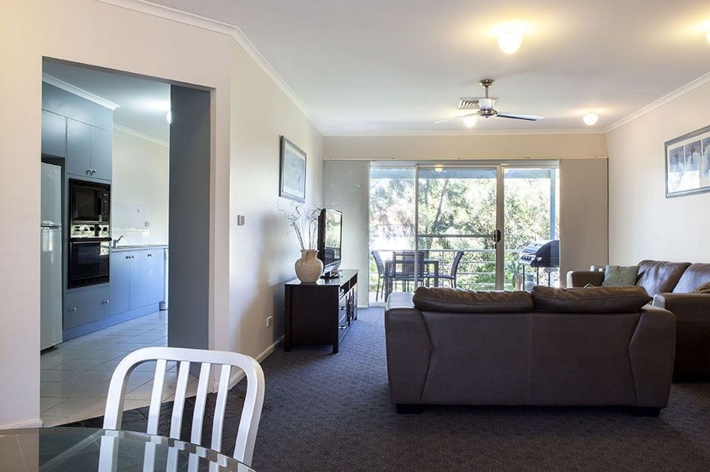 ABSOLUTE BEACHFRONT OPAL COVE RESORT photo 1