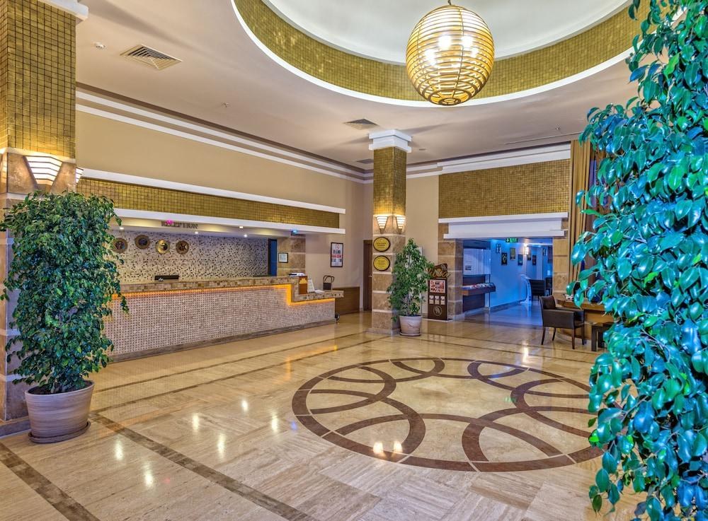 ROYAL ATLANTIS SPA & RESORT photo 2