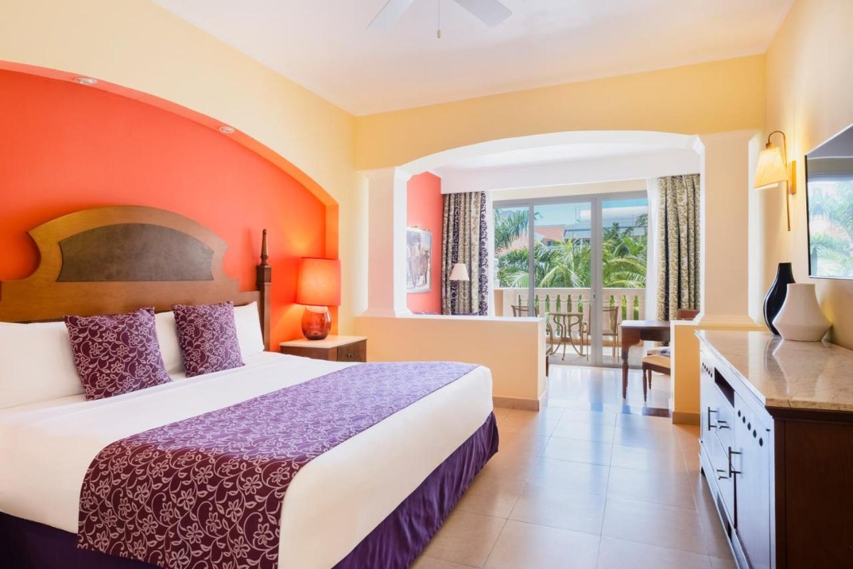 IBEROSTAR SELECTION ROSE HALL SUITES photo 1