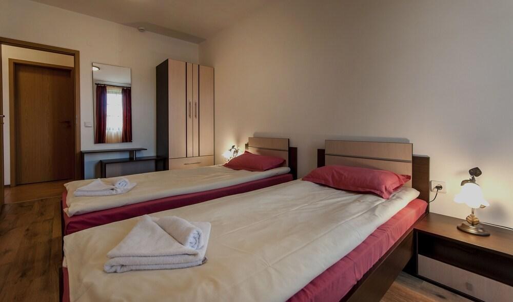 GRAND ROYALE HOTEL SPA photo 2