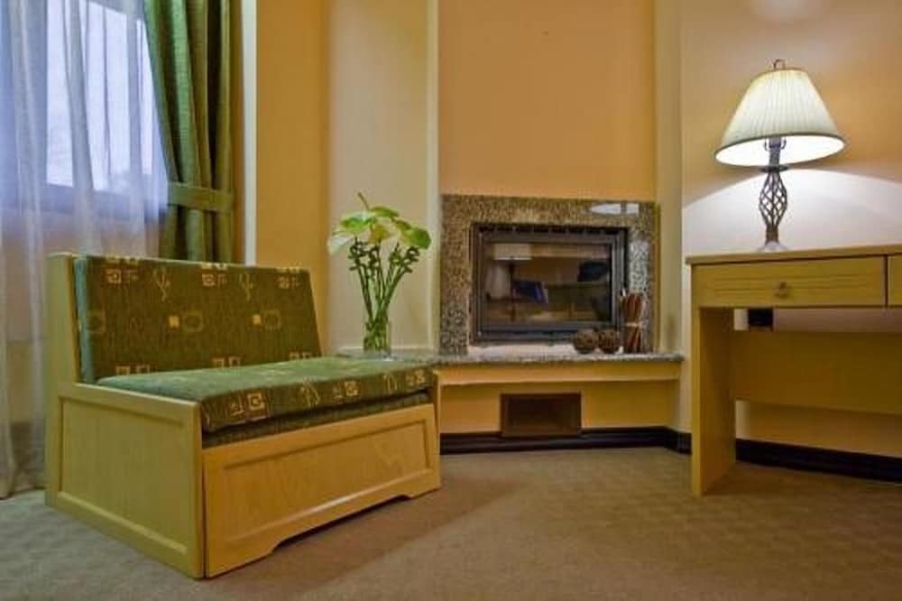 ORPHEY HOTEL