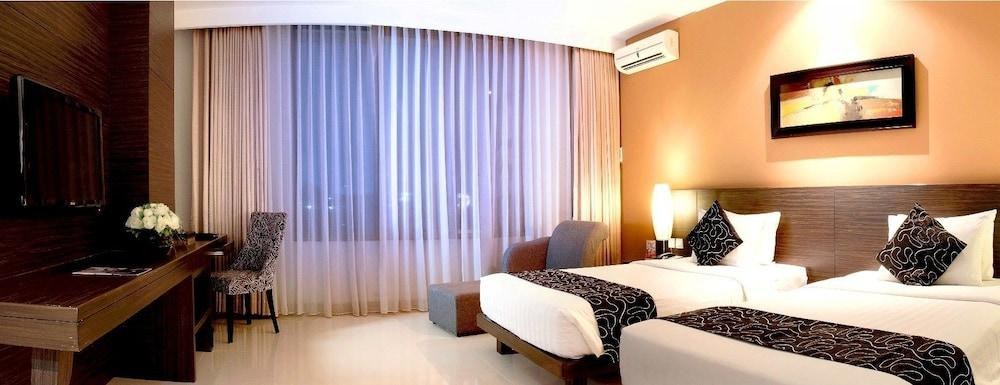 GRAND PACIFIC BANDUNG photo 2
