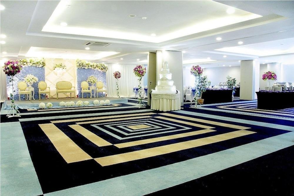 GRAND PACIFIC BANDUNG photo 3