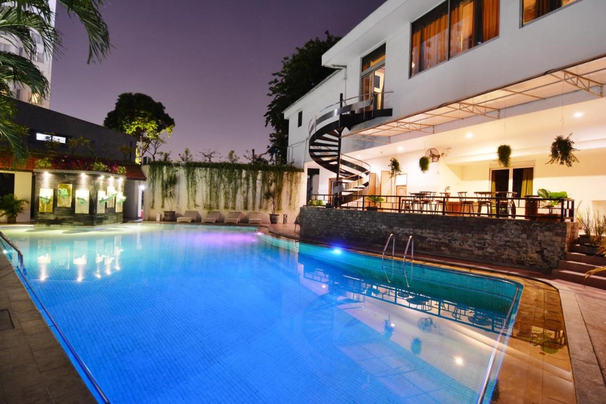 GRAND INNA TUNJUNGAN