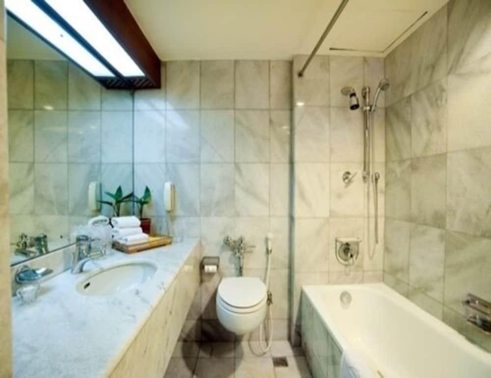 Elmi Hotel Surabaya