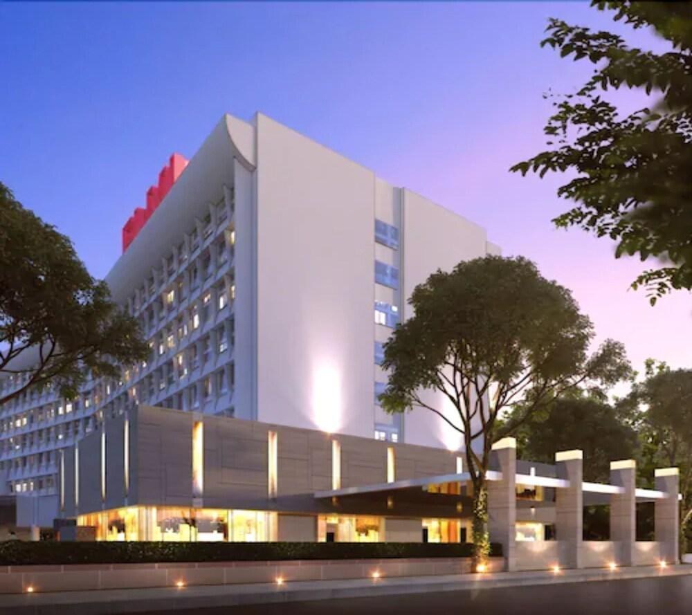 Elmi Hotel Surabaya photo 3