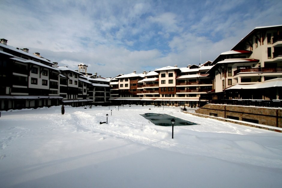 ROYAL TOWERS