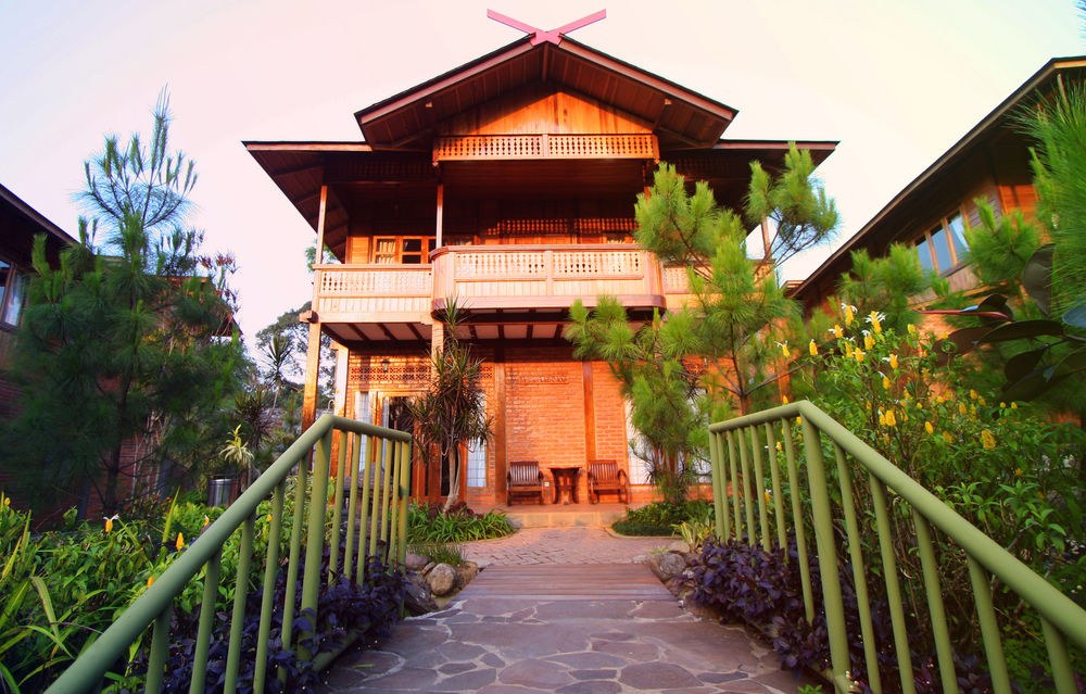 Jambuluwuk Convention Hall & Resort Puncak photo 2