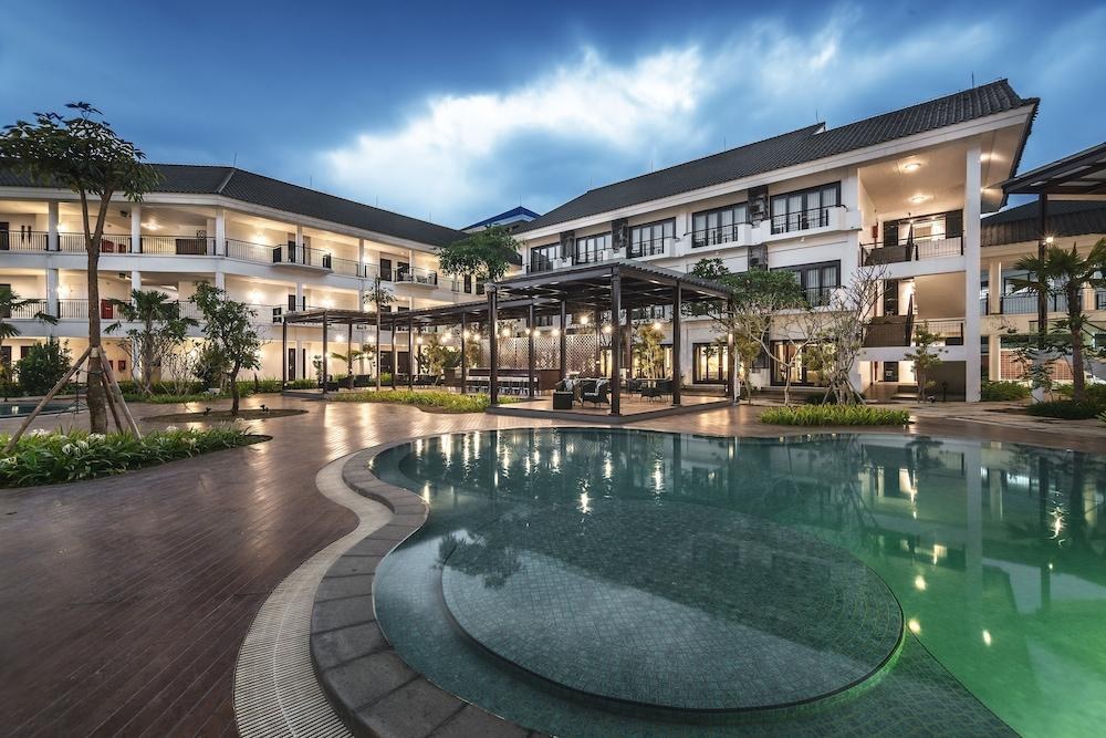 LIDO LAKES RESORT AND CONFERENCE