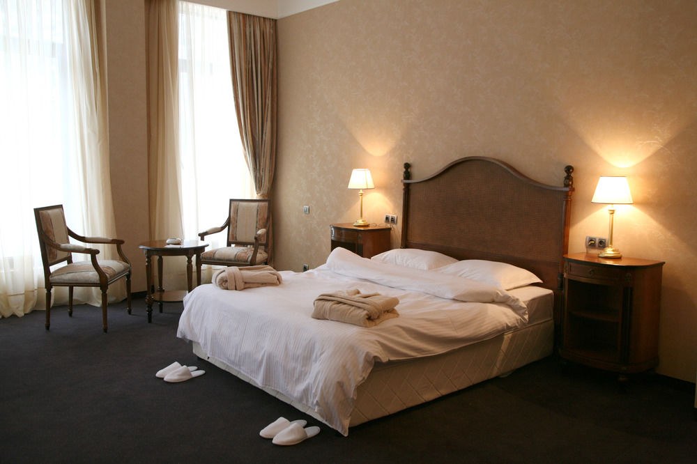 FESTA WINTER PALACE photo 1