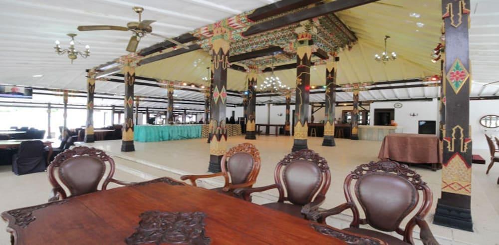 Sriwedari Resort & Business Center Yogyakarta photo 3