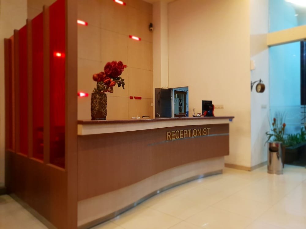 Scarlet Kebon Kawung Hotel photo 1