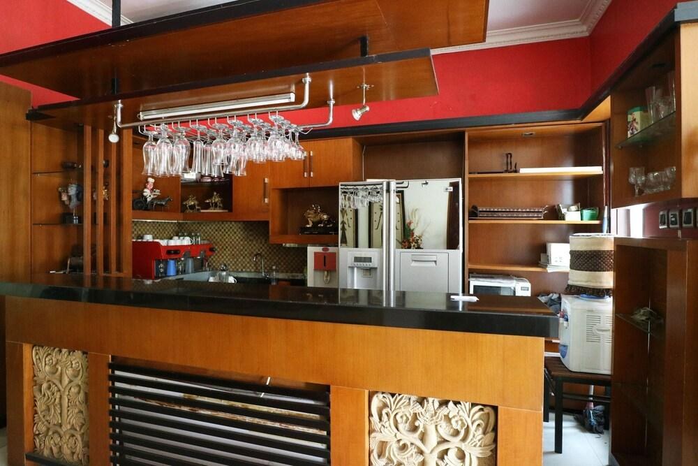 ADYA NALENDRA BOUTIQUE photo 4