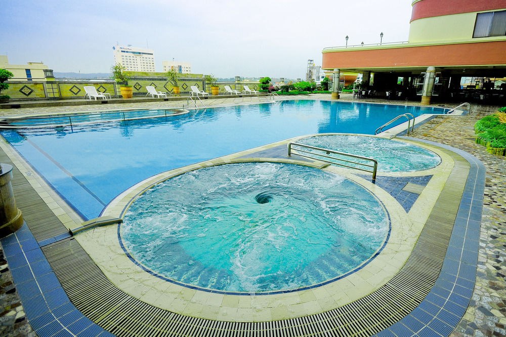 PLANET HOLIDAY AND RESIDENCE BATAM photo 1