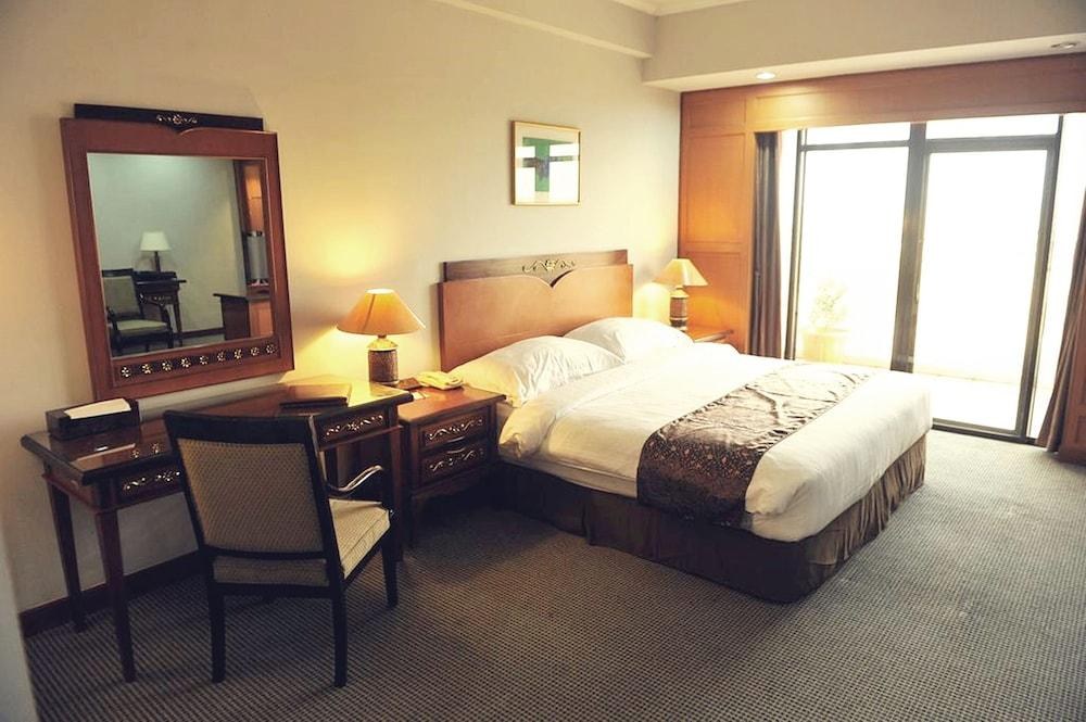 PLANET HOLIDAY AND RESIDENCE BATAM photo 4