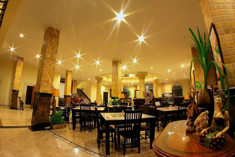 GRAND PALACE YOGYAKARTA photo 3