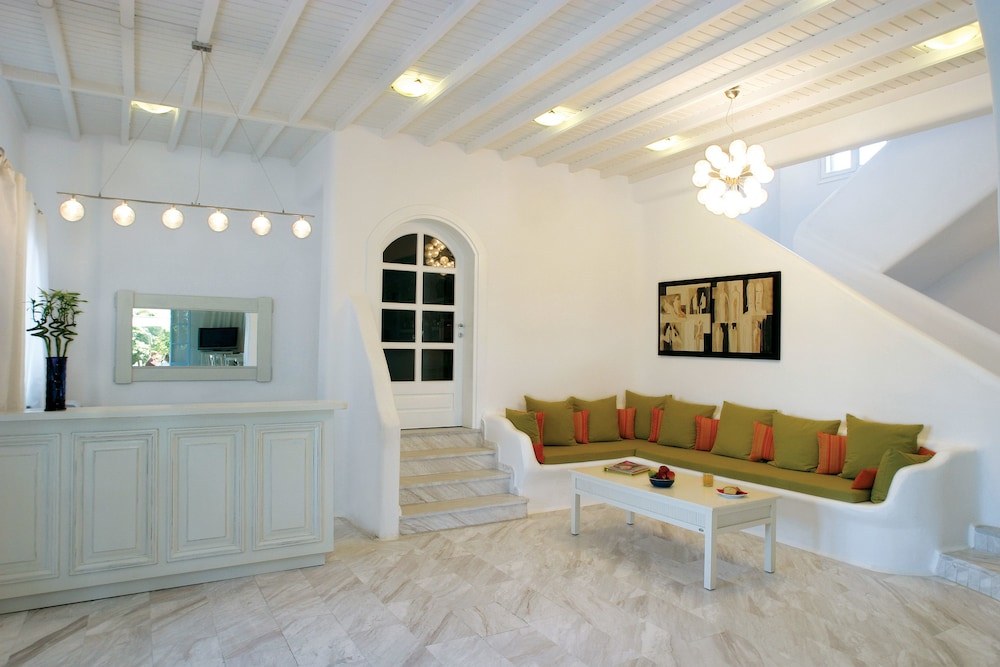 ZEPHYROS HOTEL photo 1