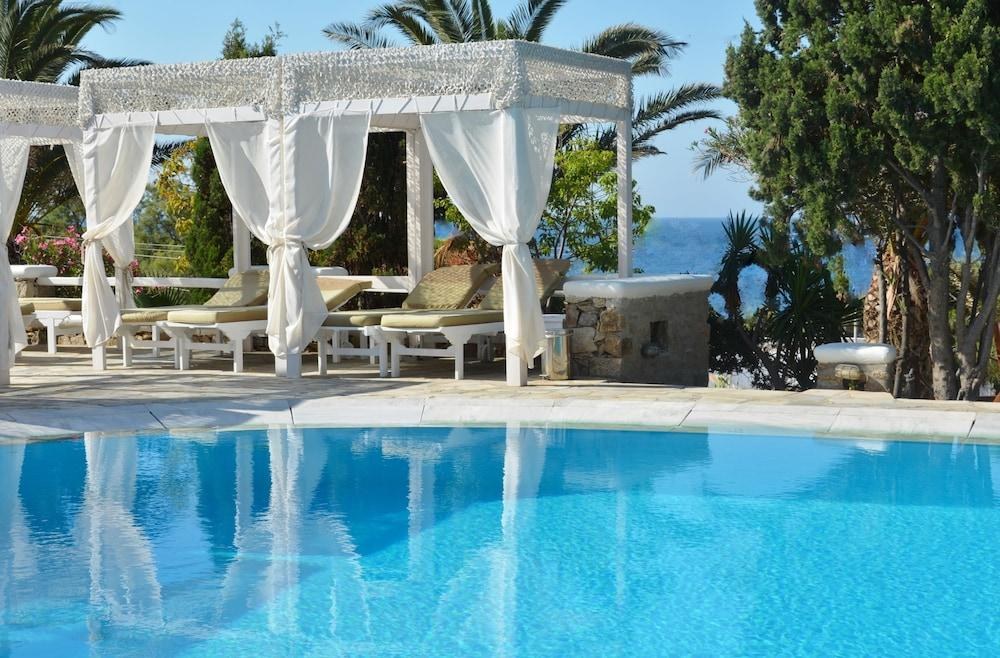 ZEPHYROS HOTEL photo 4